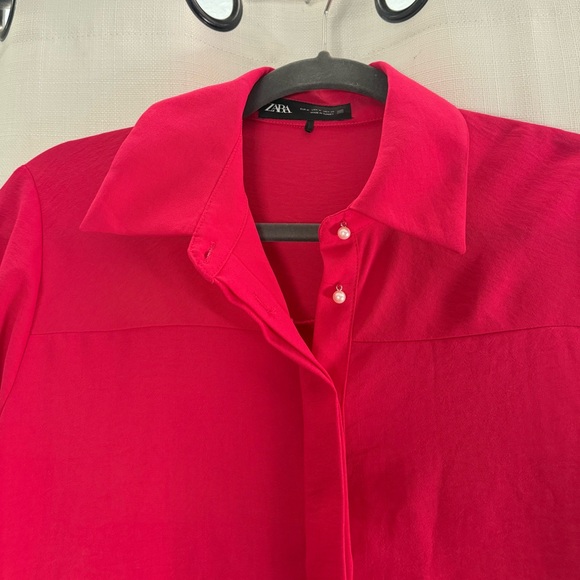 Zara Hot Pink Collared Button Up Long Sleeve Blouse with Pearl Embellishments M - Picture 9 of 14